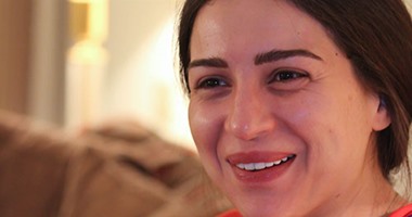 زينة لـ"مى عز الدين": بحبك و يارب افرح بأولادك