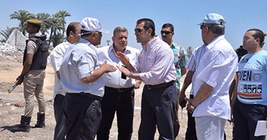 500 طالب وطالبة بجامعة أسيوط يشاركون فى احتفال المحافظة بافتتاح قناة السويس