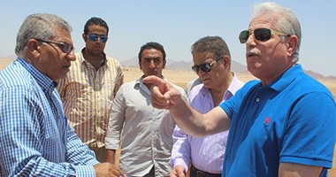 محافظ جنوب سيناء يتفقد الأعمال الجارية لتطوير وتوسعة الطرق بمدينة شرم الشيخ