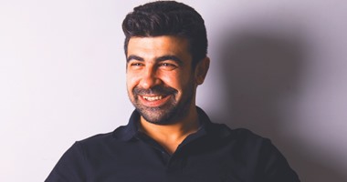 محمد عبد المعطى يدخل معسكرا مغلقا لكتابة الحلقات الأخيرة لـ"أرض جو"