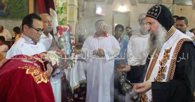 بالصور.. فى ذكرى نياحته.. الشمس تتعامد على مذبح "مارجرجس" بصهرجت الكبرى.. والأنبا ماركوس يطيب رفاة الشهيد فى كنيسته الأثرية بمصر القديمة.. والمراجع القبطية تكشف سر صورته مع التنين