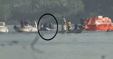 بالفيديو.. صيادو الوراق يعثرون على جثة جديدة ويسلمونها لـ"الإسعاف النهرى"