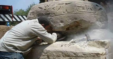 المتحف المصرى الكبير يستقبل عمود الملك مرنبتاح لعرضه فى البهو الكبير.. غدا