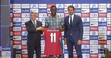 أتليتيكو مدريد يقدم جاكسون مارتينيز لوسائل الإعلام