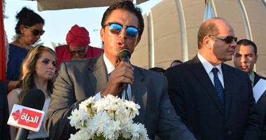 أطفال الإسكندرية يرقصون بالتنورة احتفالا بالعيد القومى للمحافظة