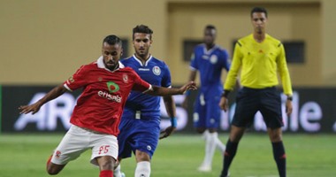 الأهلى يتعادل مع سموحة ويهدى الدورى للزمالك