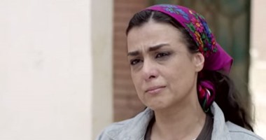 سيمون..تبكى وتضحك المشاهد بعبقرية فى أدائها لشخصية صباح فى "بين السرايات"