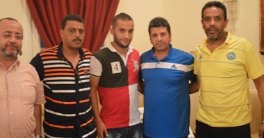 المحلة يلغى تعاقد "فلة" ومحمود عبده