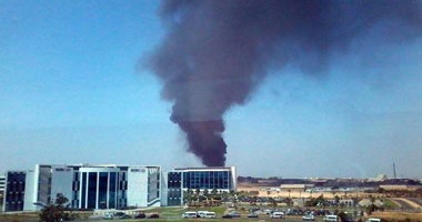 اندلاع حريق هائل بمصنع بلاستيك فى دمنهور دون  خسائر فى الأرواح