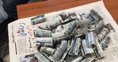 ضبط راكبين مصريين بالمطار حاولا تهريب 480 ألف ريال سعودى إلى دبى
