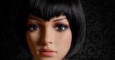 اظهرى أنوثتك بسلاسل الرقبة المرصعة بالكريستال الملون
