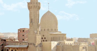 "قايتباى".. تراويح المماليك فى المسجد المرسوم على الجنيه