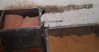 ضبط 5 أطنان دواجن فاسدة داخل مفرمة لحوم بمدينة نصر