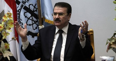وزير النقل يتوجه لتفقد أعمال ازدواج طريق "سفاجا - قنا"