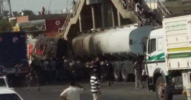 الحماية المدنية تسيطر على حريق هائل بسيارة محملة بـ30 طن مازوت بالمنيا