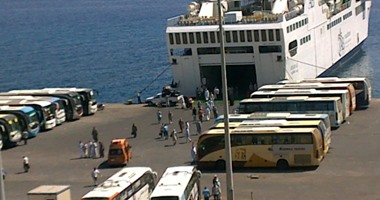 وصول وسفر 4868 راكبًا بينهم 2398 معتمرًا لموانئ البحر الأحمر