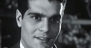في ذكرى ميلاد لورانس العرب.. كيف اعترف عمر الشريف بتشجيعه للأهلى؟