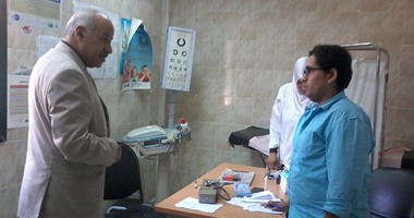 بالصور.. جولة مفاجئة لوكيل صحة الفيوم على الوحدات الصحية