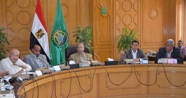 ضبط وتحرير 104 محاضر تموينية خلال حملات بالأسواق بالإسماعيلية