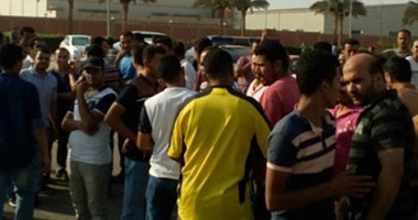 فض إضراب عمال شركة تركية بالعاشر بعد تدخل هيئة الاستثمار واتحاد العمال