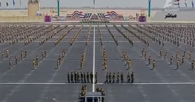 بالفيديو.. السيسى يأمر ببدء طابور العرض العسكرى للدفعة 153 من معهد ضباط الصف
