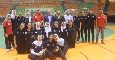 محافظ جنوب سيناء يلتقى بمنتخب ناشئات اليد بشرم الشيخ ويشجعهن قبل السفر إلى سلوفاكيا