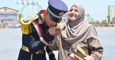 أوائل الدفاع الجوى لـ"اليوم السابع": التحول من الحياة المدنية للعسكرية ليس سهلا.. ويؤكدون: الانضباط سر التفوق بالكليات العسكرية.. طلاب السعودية وليبيا والسودان: جئنا إلى مصر لتميزها فى العلوم العسكرية