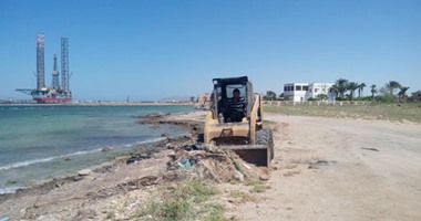 رفع 70 طن مخلفات وقمامة باليوم العاشر من مبادرة حلوة يا بلدى بجنوب سيناء