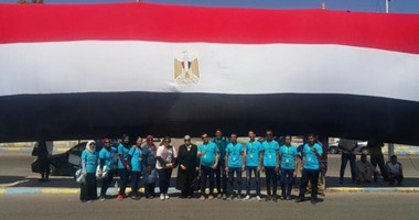 كلية السياحة بجامعة السويس تشارك بحملة "حلوة يا بلدى" فى تجميل الإسماعيلية