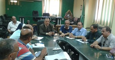 مدير التأمين الصحى بالشرقية يكلف مدير مالى وإدارى لإدارتى الغزل ومنيا القمح