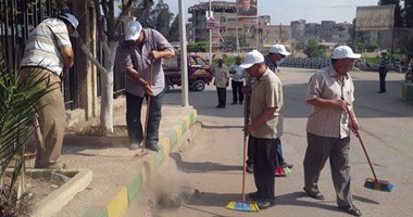 رفع وإزالة 30 طنا من المخلفات والقمامة بمركز أبوقرقاص فى المنيا