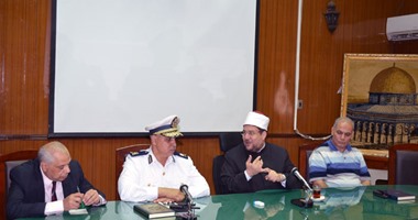 وزير الأوقاف يبحث إجراءات إنهاء أعمال سوق الخميس بالمطرية