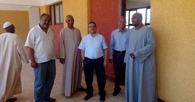 مدارس التمريض تجذب طلاب أسوان.. ومطالب بزيادة الفصول