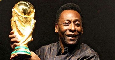بيليه يحضر افتتاح كأس القارات.. ومارادونا يسجل رسالة فيديو