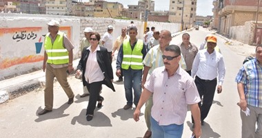 نائبة محافظ البحيرة تتفقد أعمال النظافة بمبادرة "حلوة يا بلدى" بحوش عيسى