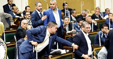 محمد أبو حامد يؤيد الضريبة المقترحة من الحكومة بـ14% على القيمة المضافة 