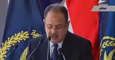 وزير الداخلية يتقدم مشيعى الجنازة العسكرية للضابط شهيد انفجارلغم بسيناء