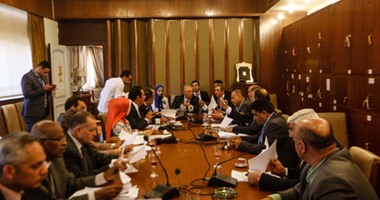 النواب يحذرون الحكومة: لن نوافق على قوانين تجمع المال من الناس وترفع الأسعار.. بهاء أبو شقة: عرض تقرير محكمة النقض ببطلان عضوية أحمد مرتضى غدا.. وعلاء عبد المنعم: هل تصعيد الشوبكى يهدد الأمن القومى؟
