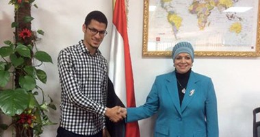 معيد بكلية التجارة جامعة القناة يحصل على أفضل ماجستير لـ 2016 بجامعة بكين