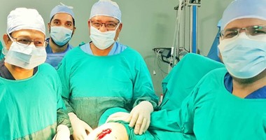 إجراء جراحة لاستبدال جزئى لمفصل الركبة بمساعدة الكمبيوتر