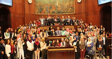 وفد شبابى فلسطينى يزور مجلس النواب ويلتقى رئيس لجنة الشئون العربية