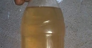 شكوى من اختلاط مياه الشرب بالصرف الصحى بعزبة النخل