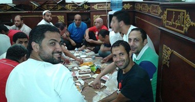 حسنى عبد ربه يحتفل بـ"ليلة القدر" مع أهل الإسماعيلية