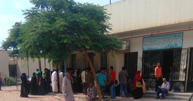 بالفيديو.. طوابير مرضى الكبد لاستلام قرارات العلاج بالشرقية 