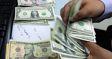 القبض على عاطل لاتهامه بالاتجار فى النقد الأجنبى بالجيزة