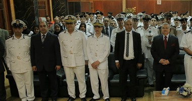 بالصور.. الداخلية تكرم عددًا من الضباط المتميزين فى مصلحة أمن الموانئ