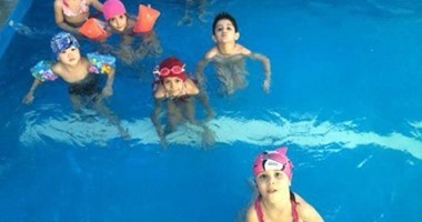 بالصور.. إيران تغلق مدرسة رياض أطفال بسبب حمام سباحة "مختلط"