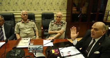 نائب يطالب بإلغاء الضرائب على الشقق المفروشة وإبلاغ الأمن عن مستأجريها