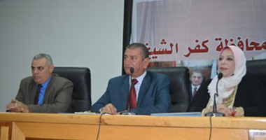محافظ كفر الشيخ يشدد على مسئولى المحافظة حل مشاكل المواطنين 