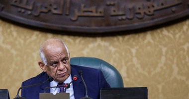 على عبد العال لنائب: "المنصة كلها أشواك.. زمان كانت حلوة"